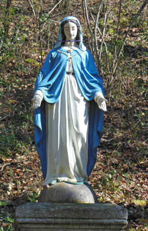 La Vierge de la rue du Bac à Paris (chapelle de la Médaille Miraculeuse)
